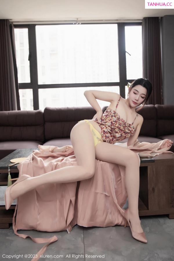   [XiuRen]高清写真图 2023.03.23 No.6457 严利娅Yuliya 汉服美臀第53张图片